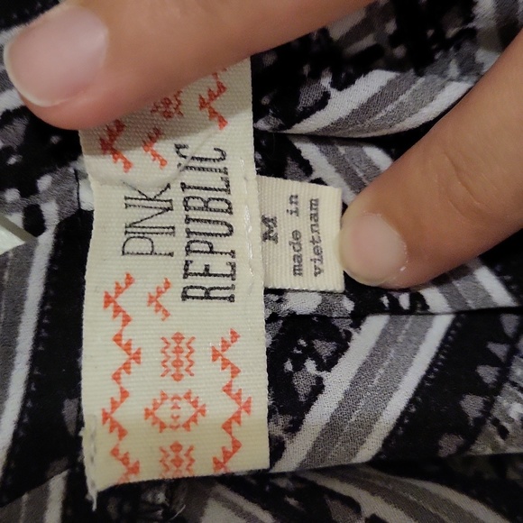 Tank top - Picture 2 of 3